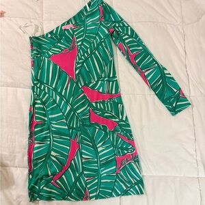Lilly Pulitzer Whittaker one shoulder Dress pink palm, hibiscus print size XS